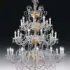 Suuri koristeellinen kristallikruunu valaiseen tilan kuin tilan 30 lampun avulla, aidot kristallit portiikki.fi